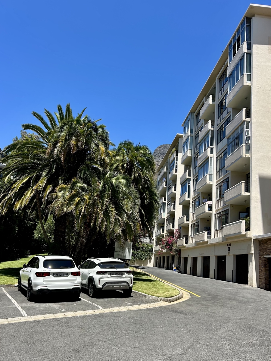 0 Bedroom Property for Sale in Sea Point Western Cape